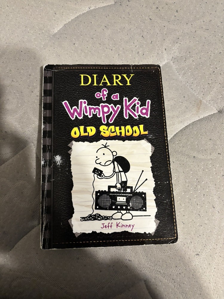 Diary of a Wimpy Kid 10 Old School - Paperback By Kinney, Jeff - VERY GOOD
