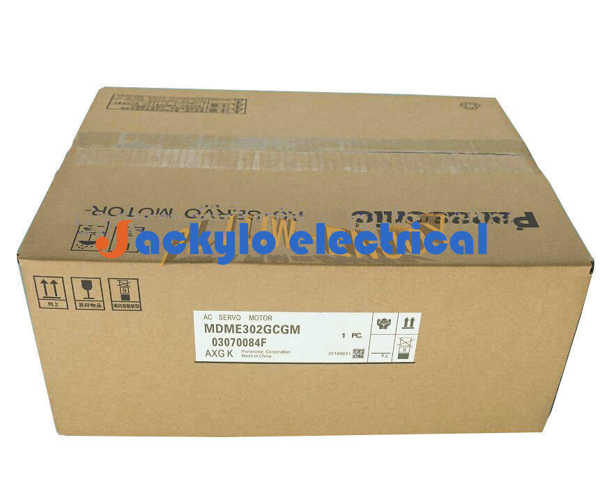 1PCS NEW Panasonic AC Servo motor MDME302GCGM