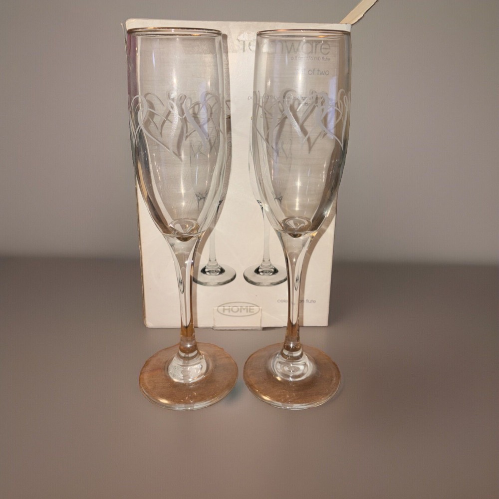 2001 Target Home Celebration Flutes Clear Glass Etched Hearts