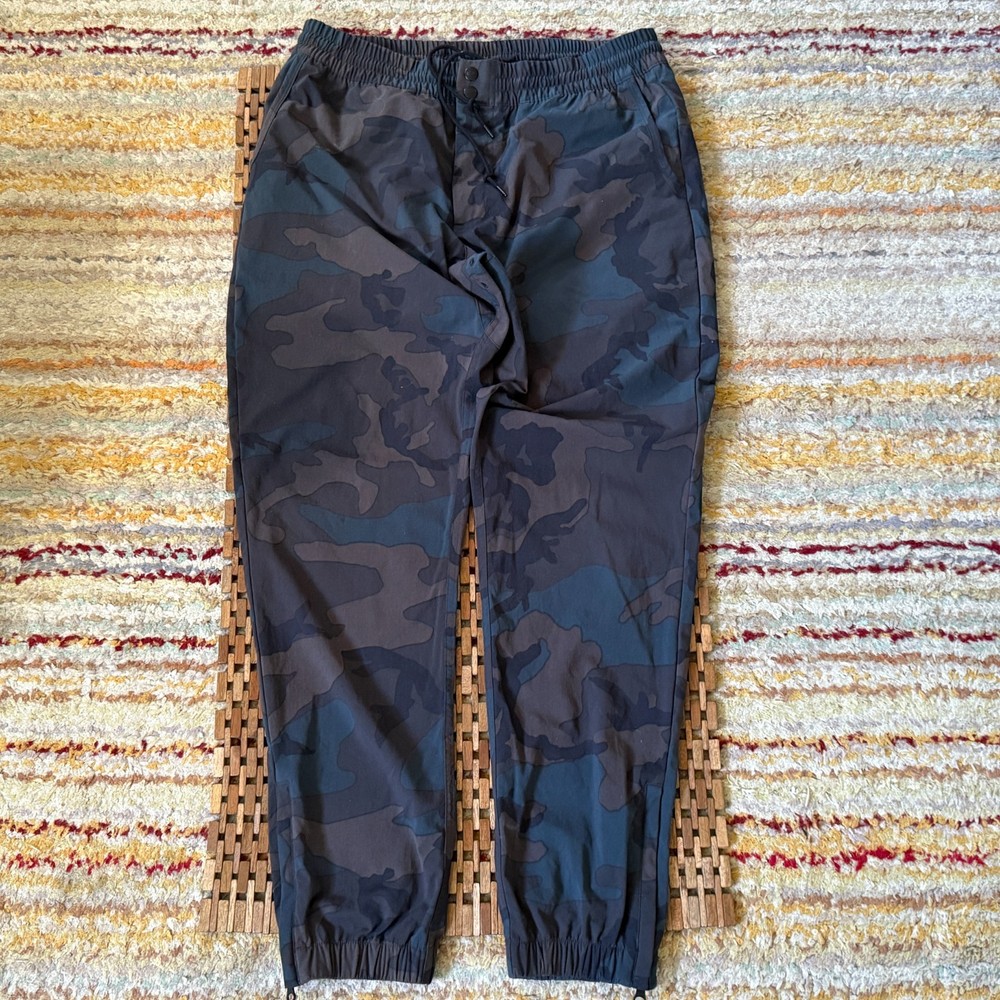 Nike Tech Shell Camo Joggers Brown Blue Men's Size Medium M