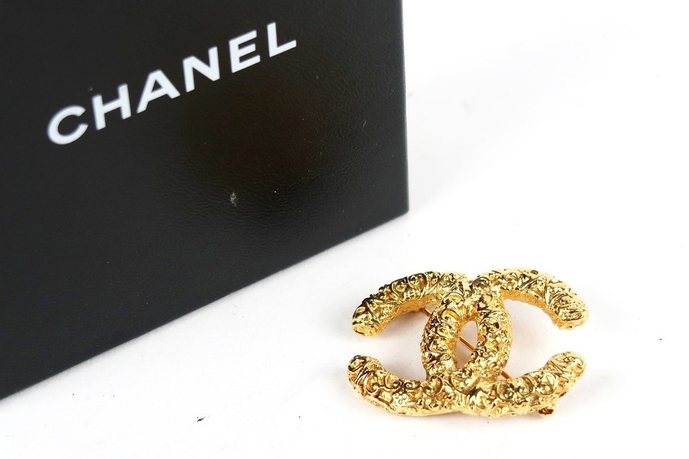 Vintage CHANEL Coco Mark Lava Brooch 93A 705029