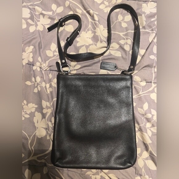 Vintage Coach Chelsea Leather Slim Crossbody Bag 9457  
