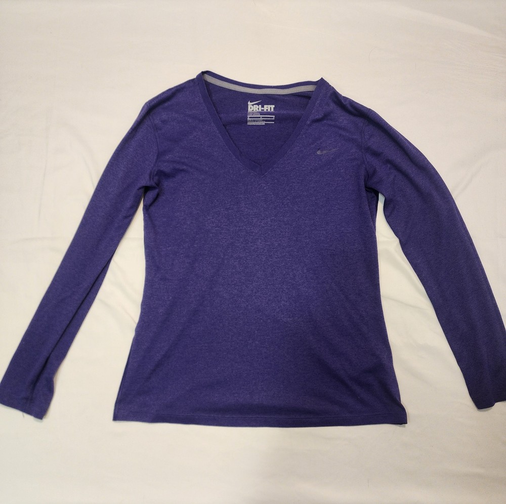 Nike Dri-FIT Women's Long Sleeve V-Neck Moisture Wicking T-Shirt M Purple