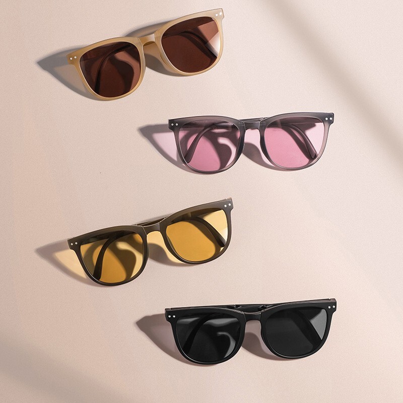 Foldable Sunglasses with Polarized Lenses, UV400 Protection Fashion Sunglasses