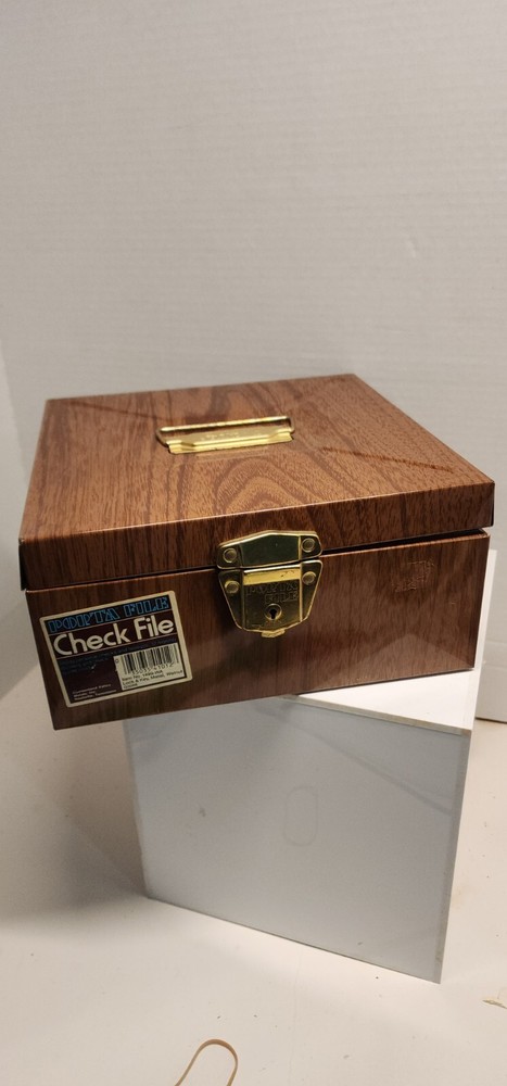 Vintage Ballonoff Metal Porta File Box with Key for Coupons and Storage-image