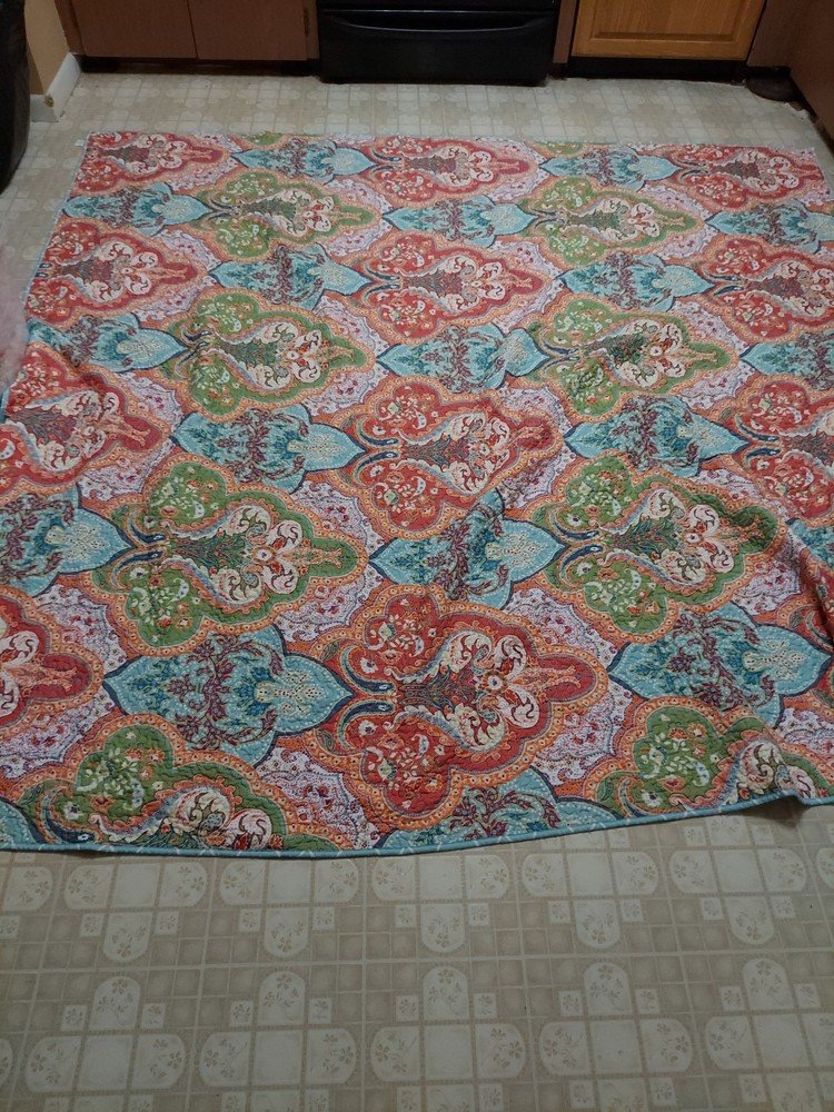 Better Homes And Garden Reversable Bohemian Full/queen Quilt