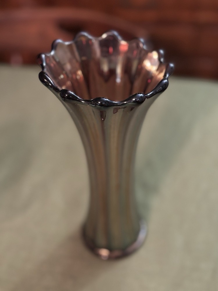Westmoreland CORINTH Amethyst Ribbed CARNIVAL GLASS VASE 10
