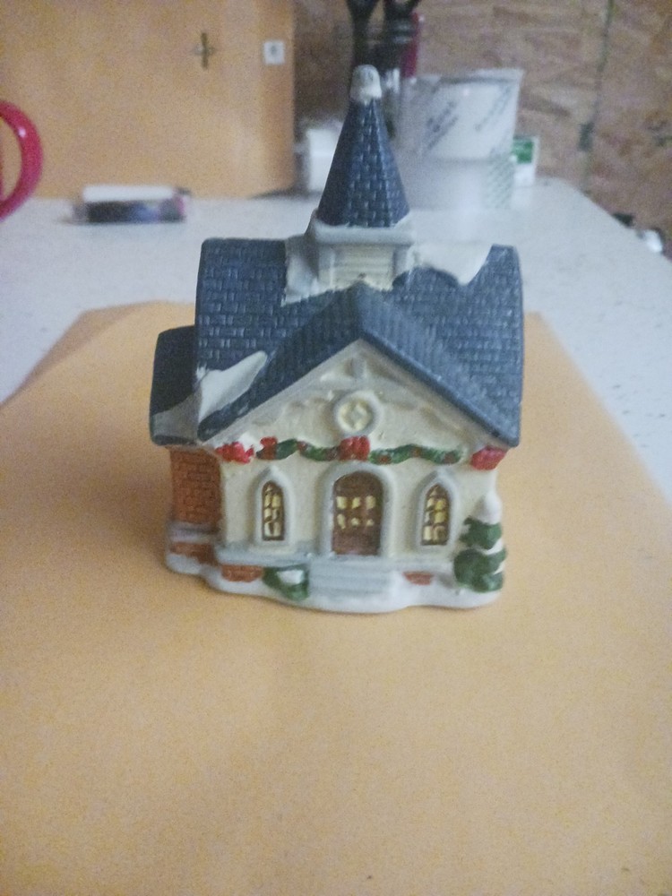 Collectors Christmas Church for Village Or Christmas Decoration Mint Condition