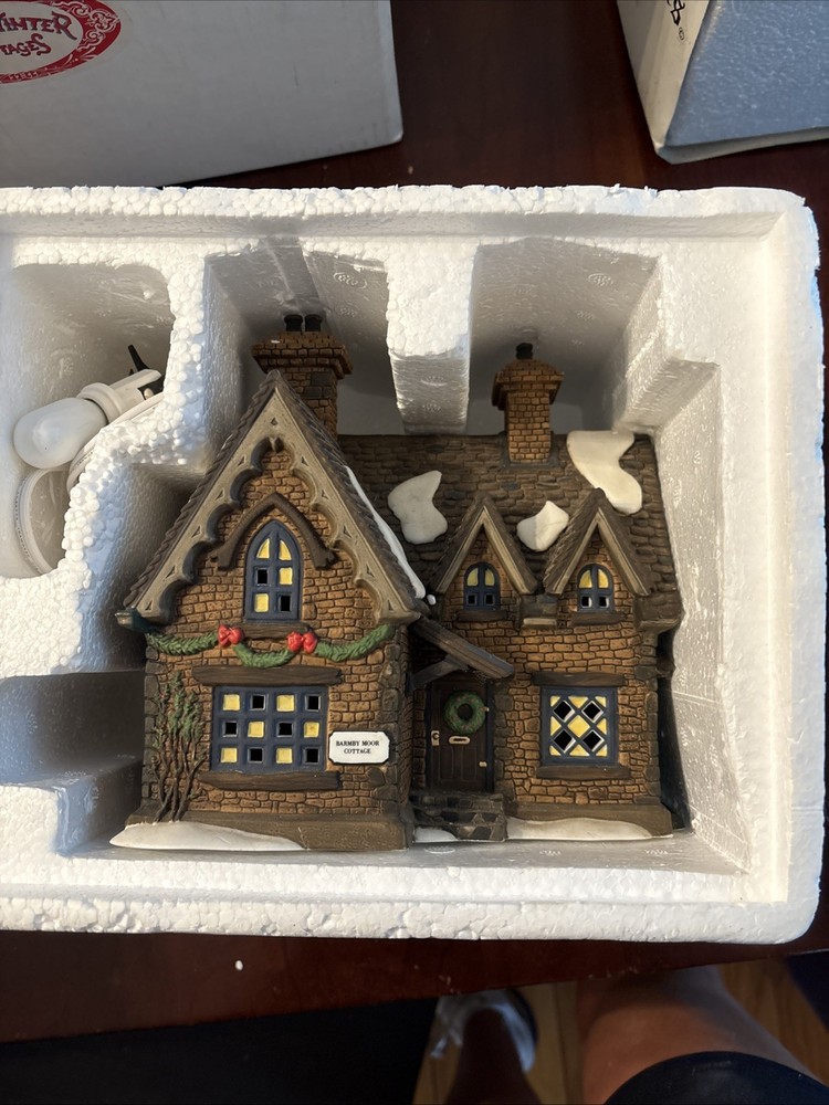 Department 56 Dicken's Village Series 