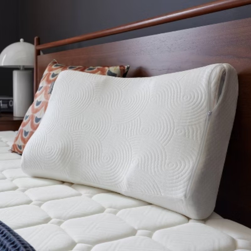 One Size Cool Luxury Contour Pillow Protector with Zipper Closure - Tempur-Pedic