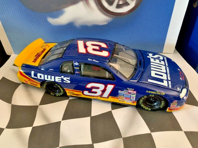 Action Racing  1998 1/24 #31 Mike Skinner Lowes Chevrolet Monte Carlo BLUE