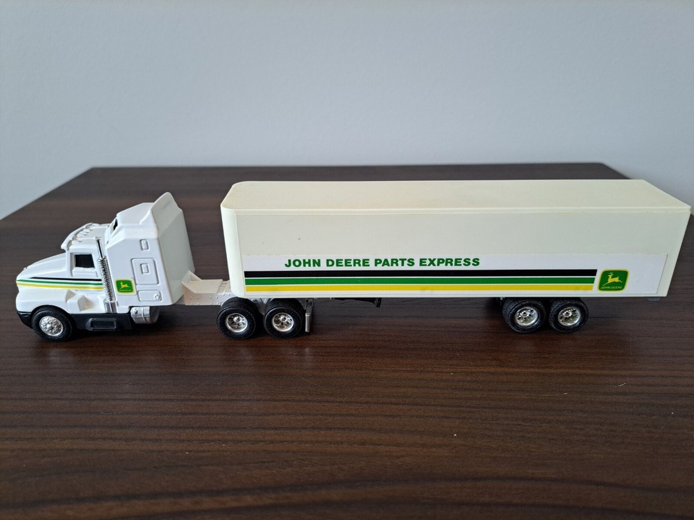 ERTL John Deere Parts Express Kenworth T600A Semi Tractor Trailer