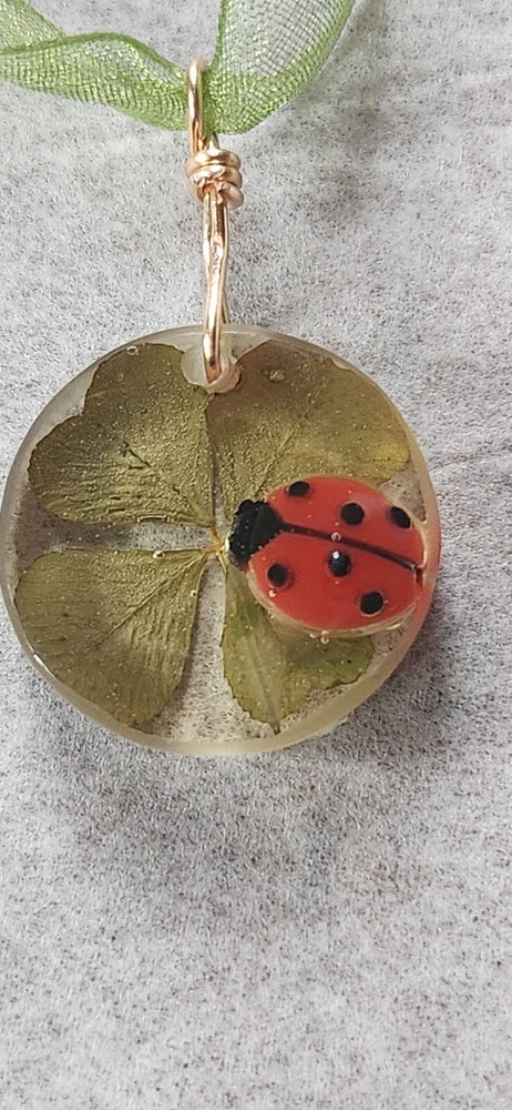 Real 4 Leaf Clover In With Faux Lady Bug Epoxy Charm Handmade LUCKY CHARM GREEN