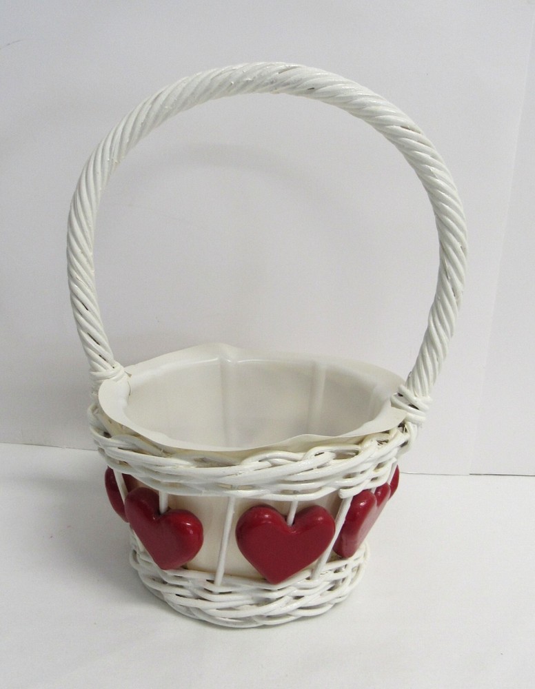 Valentine Hearts Wicker Planter Basket - 10 inches, with Liner - EUC
