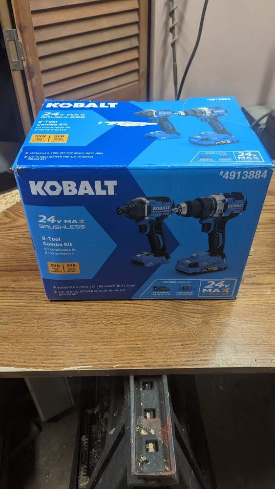Kobalt Cordless Drill Combo Kit 4913884 2 piece tool kit with battery, case