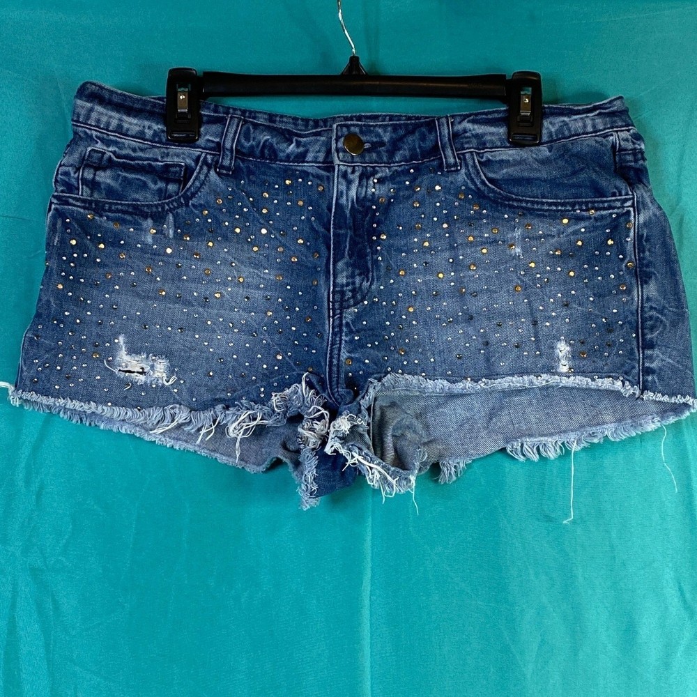 Forever 21 Womens Studded Distressed Denim Cut Off Shorts Blue Sz 31 Rhinestone