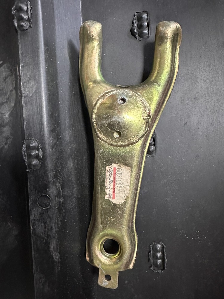 Clutch fork Alfa Romeo Spider Giulia GT 60516875 Original No Chinese New