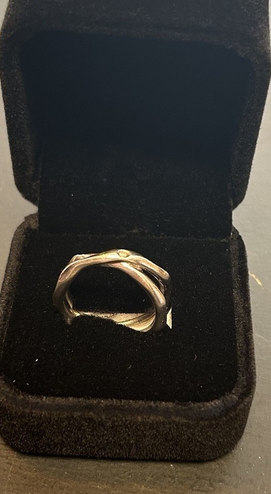 925 silver ring set with a diamond