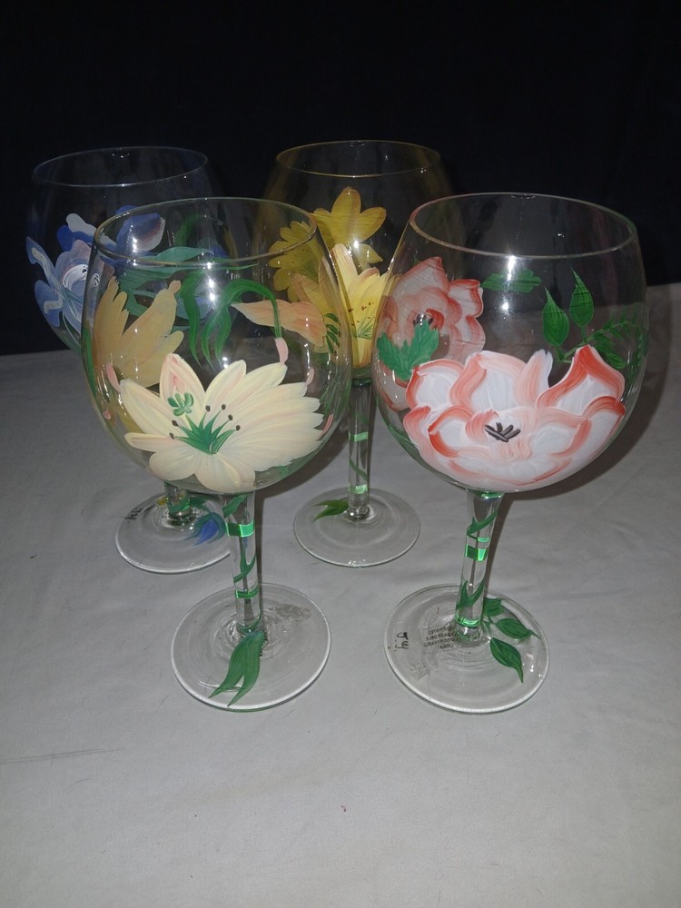 Vintage Glassware Collection for Elegant Home Decor