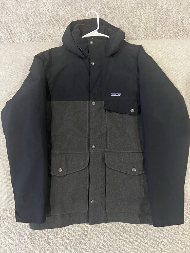 Patagonia Waterproof Insulated Jacket for Men and Women