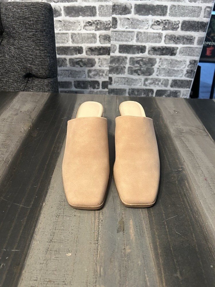 Size 9 Women’s Shoes