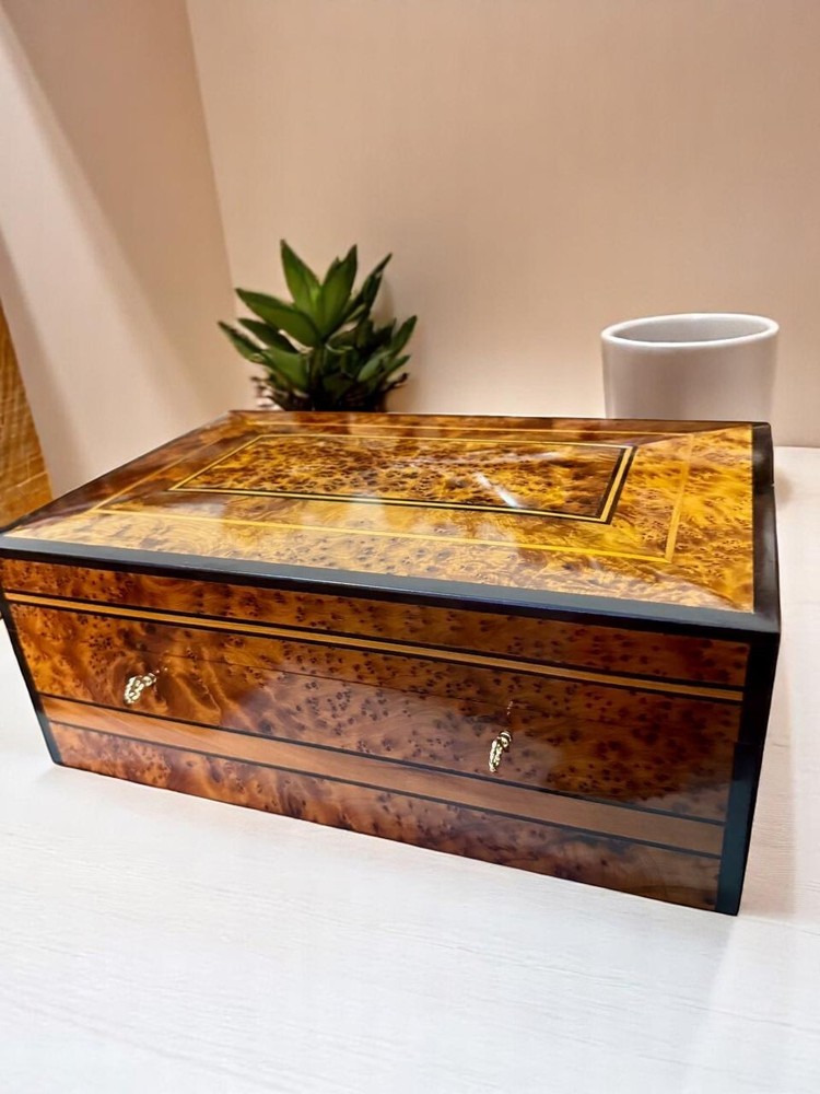 Large Thuya Wood Jewelry Box with Key – Handcrafted Organizer Decorative Box