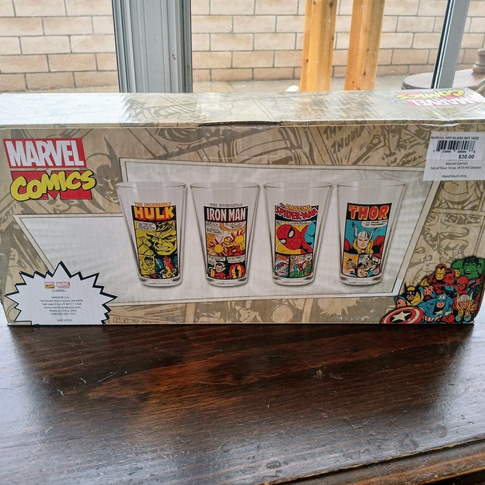 Marvel Comics Glassware  10 Oz Captain Americ Ironman Thor Spiderman - Set of 4