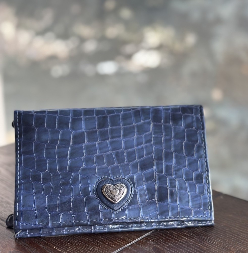 🦋 Brighton Bellisimo Blue Crocodile Pattern Heart Accent Folding Wallet 🦋
