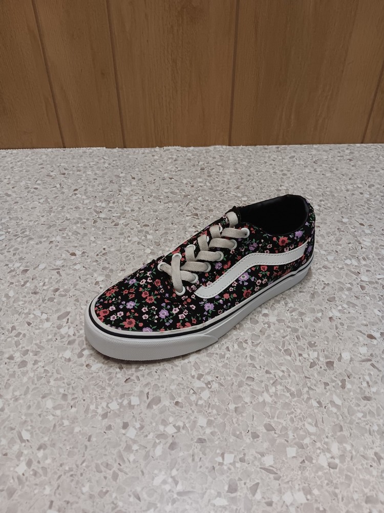 Vans Old Skool Floral Print Low Top Sneakers Women’s US 7 Black White