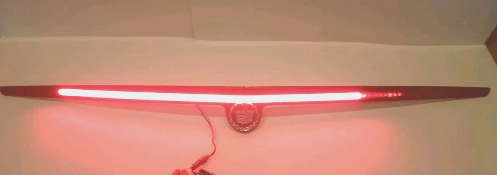 2005-2011 Cadillac STS Rear Center LED 3rd Brake Light Tail Lamp 16532259 Used