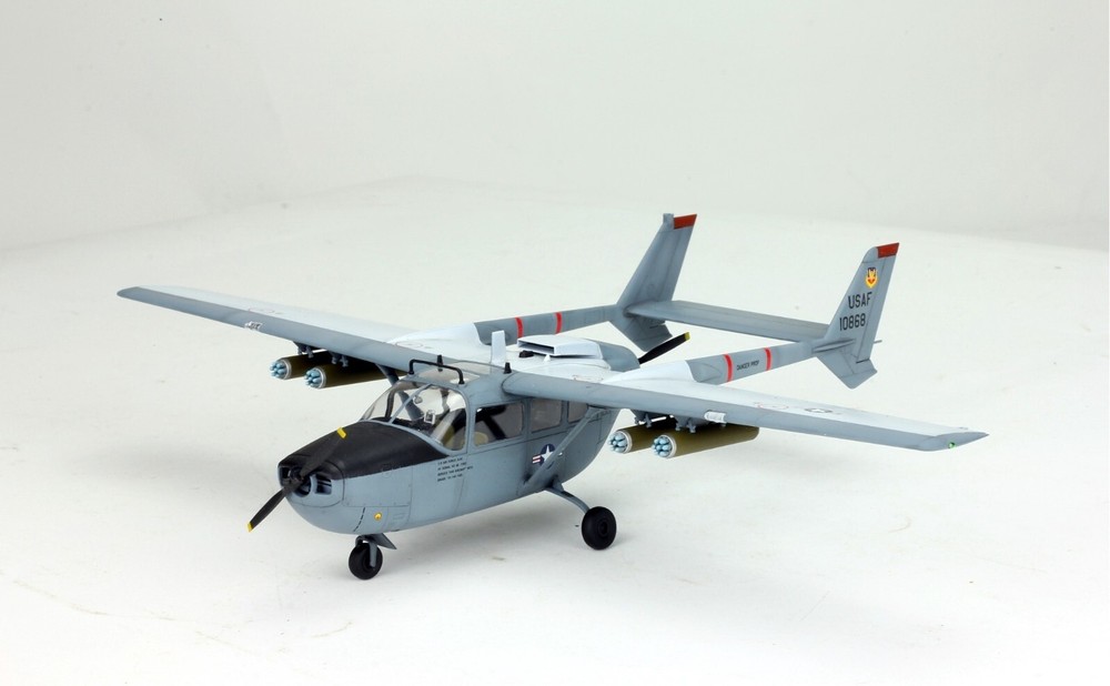 PreSale ProBuilt 1:48 USAF O-2A Skymaster Vietnam War Aircraft Model-image