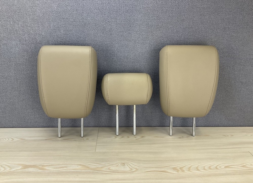 ✴️2011-2017 Honda Odyssey Rear 3rd Row Headrest Set Of 3. Light Gray Leather OEM