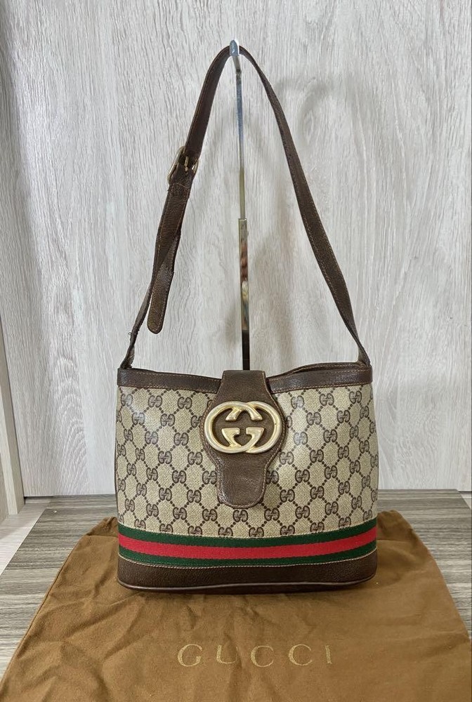 Gucci GG Interlocking Shoulder Bag in BeigeBrown PVC Leather Like New