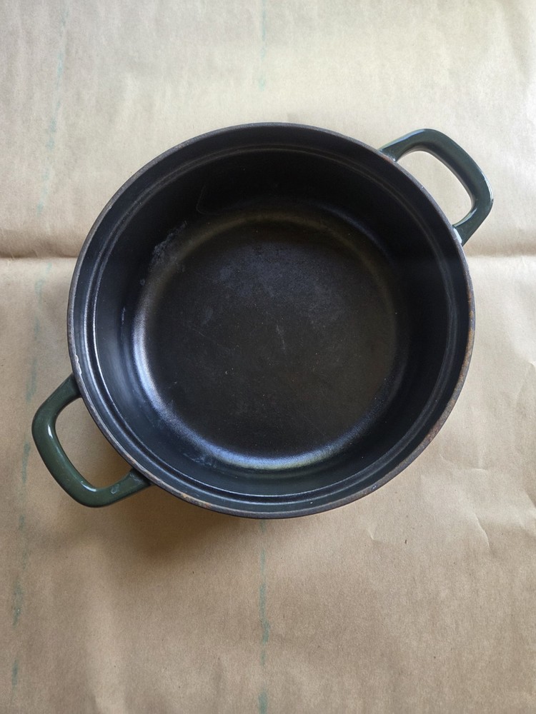 Parini 2 Qt Cast Iron Braiser Enameled Cookware Great Condition