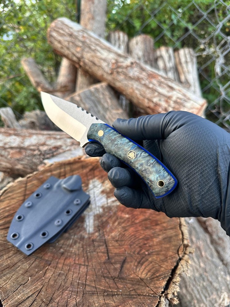 Custom Hunting Knife for Outdoor Adventures and Camping