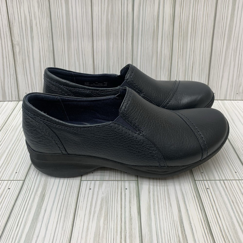 Clarks Womens Black Navy Leather Slip On Loafers Size 7 Medium