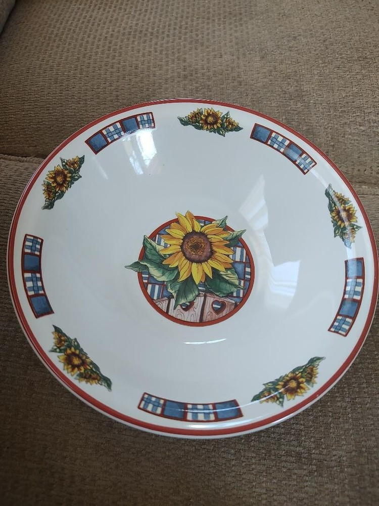 Lot of 4 Bowls - The Sunflower #90 Pattern   International China Co. Stoneware