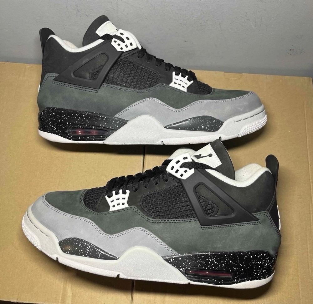 Size 12 - Air Jordan 4 Retro 2024 Fear Pre-owned CLEAN FQ8138-002