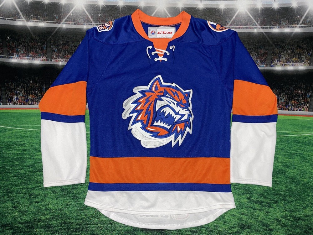 Bridgeport Sound Tigers NY Islanders AHL Hockey Jersey Small CCM Used