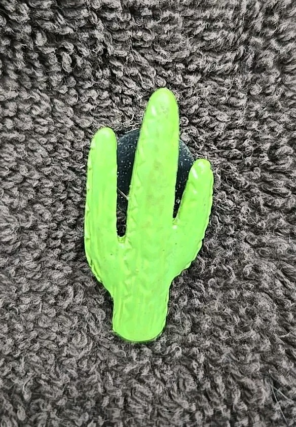 Eco-Friendly Green Cactus Hat Pin for Stylish Outfits