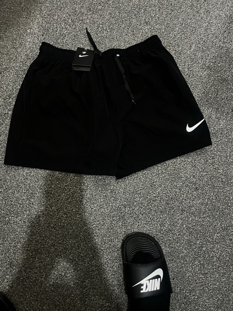 Nike Women's Running Shorts Size Small Black Dri-Fit