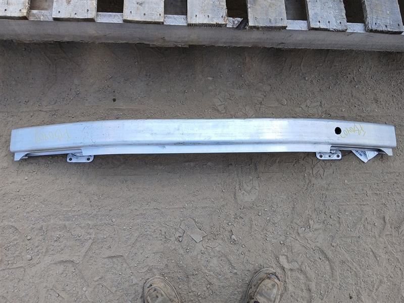 CT6       2018 Rear Bumper Reinforcement 2846675