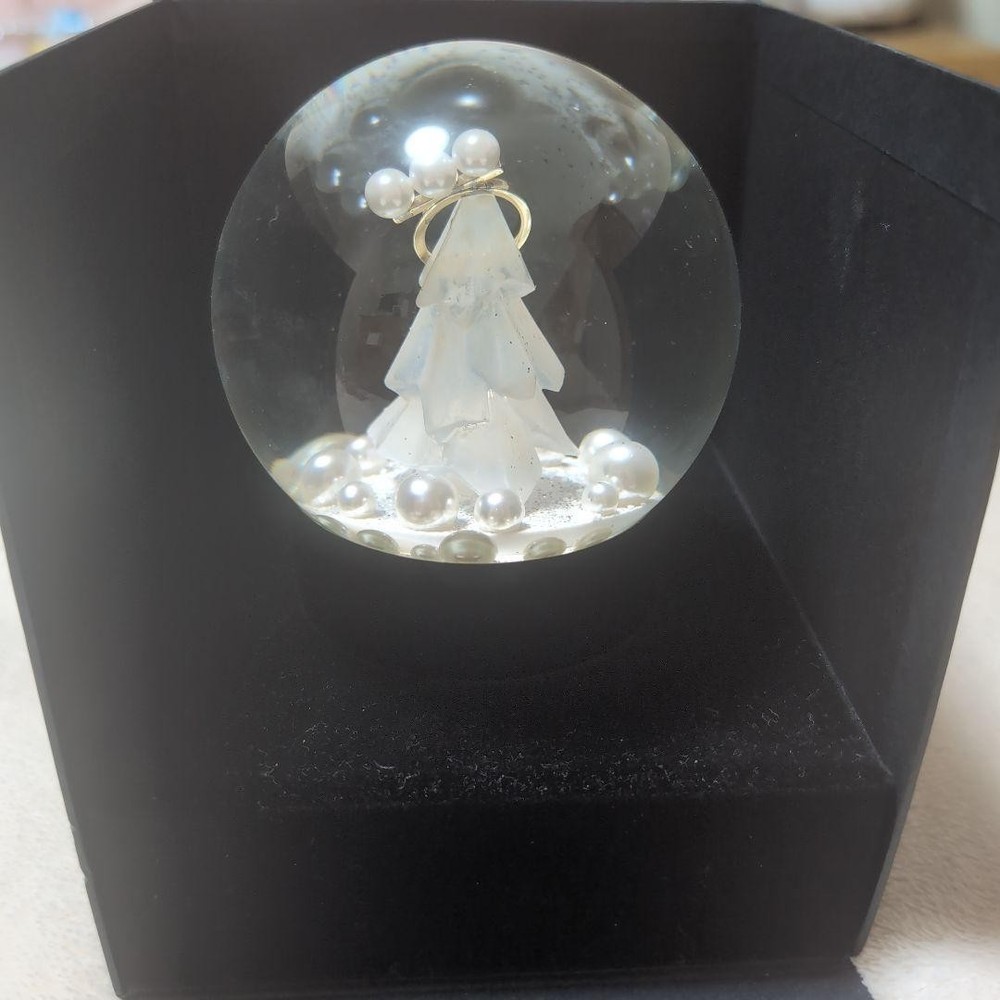 Tasaki Elegant Pearl and Diamond Jewelry Collection