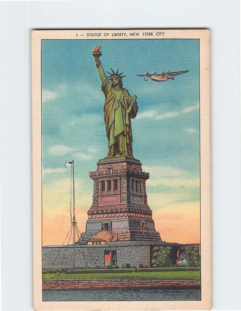Statue of Liberty New York City USA Postcard H-10058