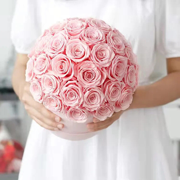 Wholesale Fresh Roses with Permanent Mushroom Head Bouquet, Boxed Fresh Flowers