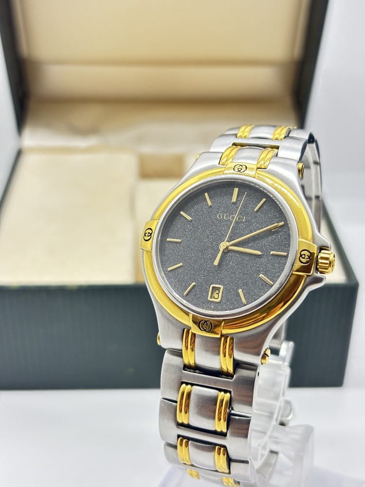 Gucci 9040M Ivory Dial Quartz Mens Watch Gold Black Near Mint with Box