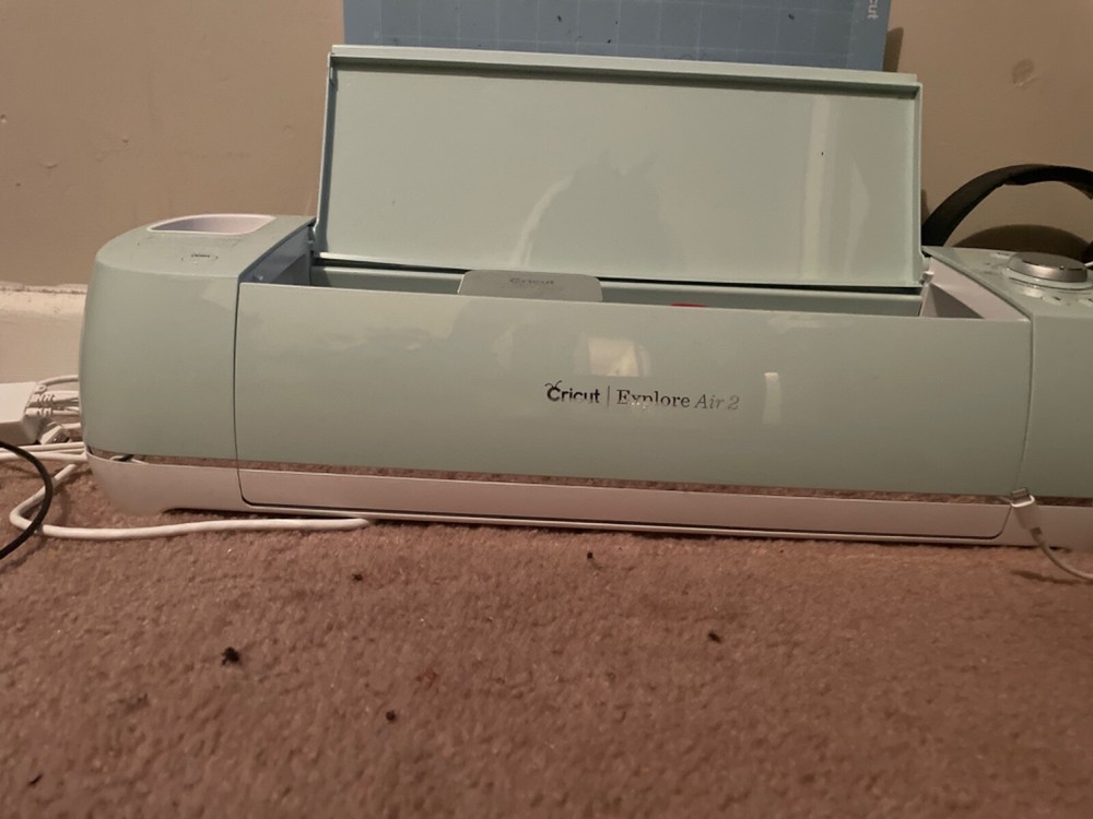 Cricut Explore 3 Die Cutting Machine - 2008337