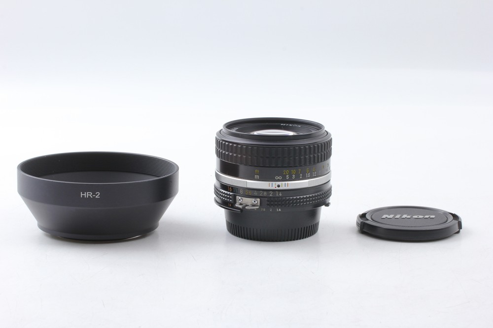 【新品同様/フード】Nikon Ai-s Nikkor 50mm f/1.4 標準MFレンズ 日本からのFマウント用