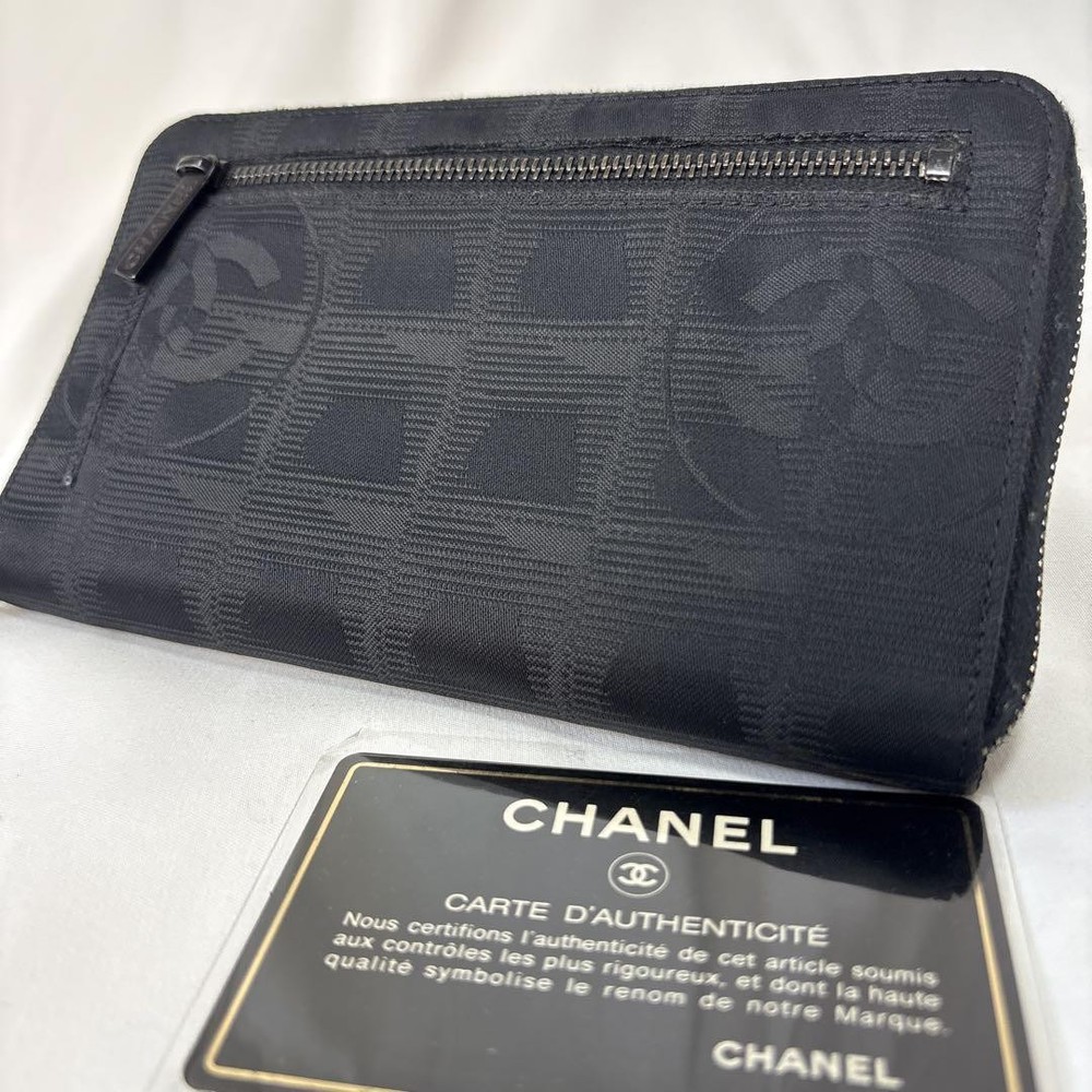 Chanel Black Nylon Zip Travel Wallet with Coco Mark Pre-Owned
