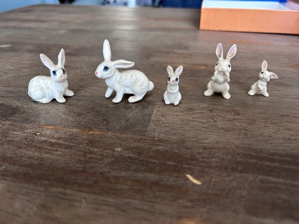 Vtg Set Of 3 Miniature Bone China Easter Bunny Figurines Japan Easter, Plus 2 SE